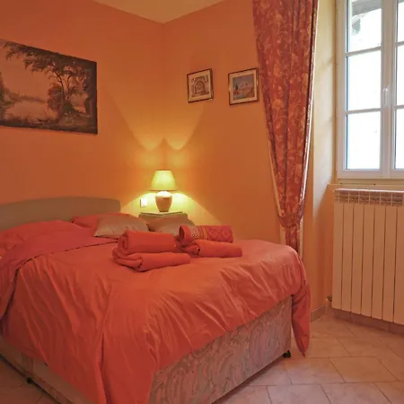 别墅 In France Near Scenic Landmarks Estang