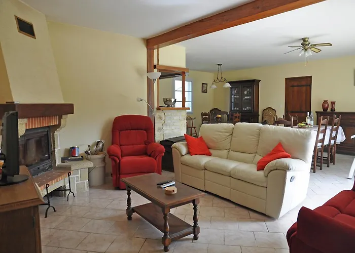 Villa In France Near Scenic Landmarks Estang